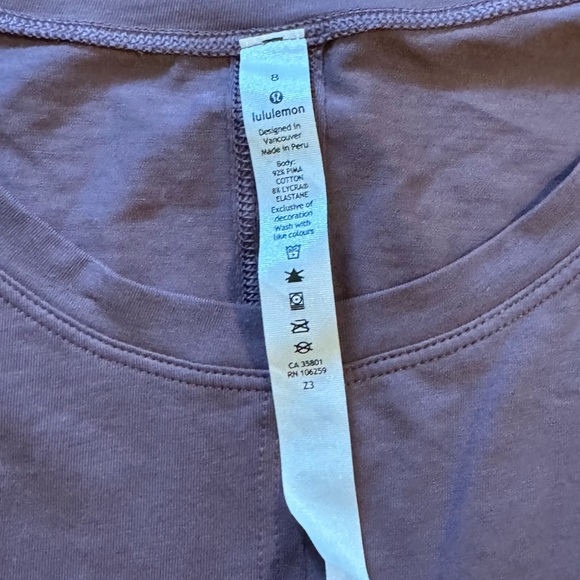 Lululemon Long Sleeve Crop Size 8 - Picture 4 of 4